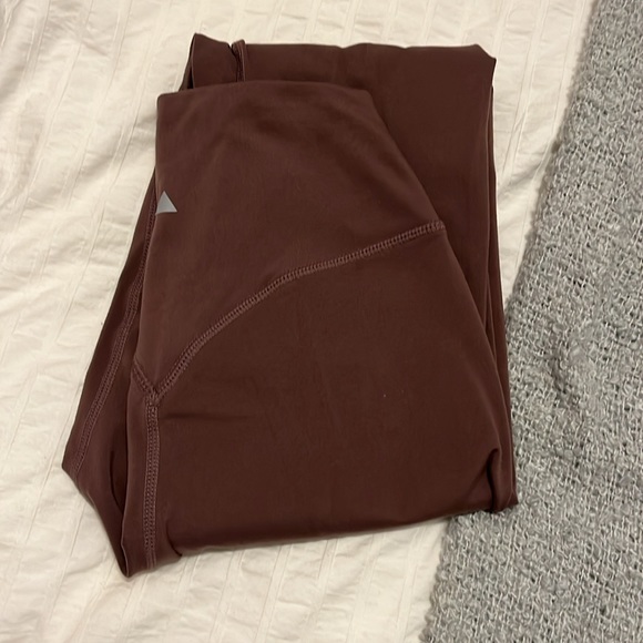 Balance Athletica / Vitality leggings in a purplish brown - Picture 2 of 4